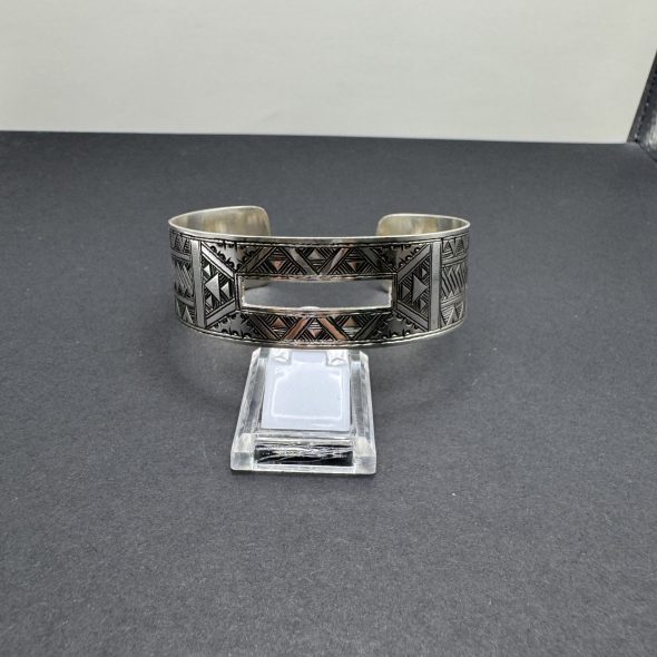 Bracelet Berbère Gravé en Argent