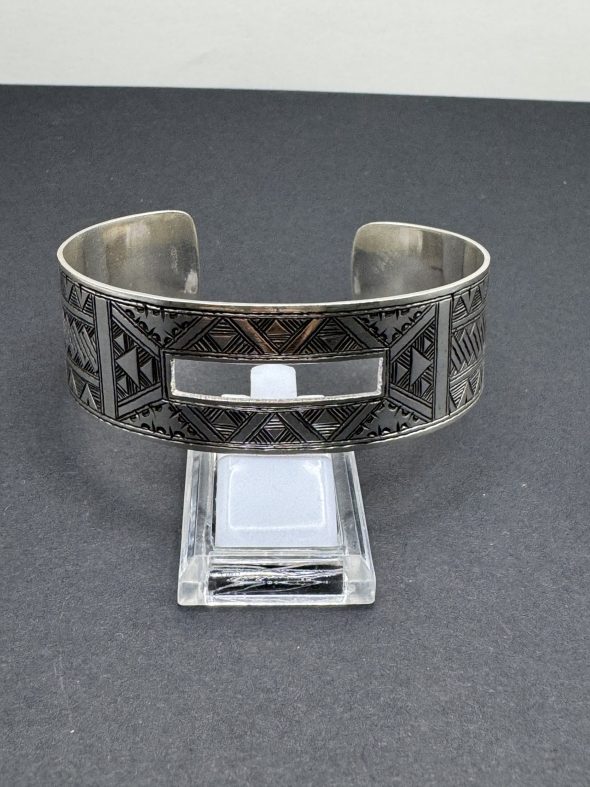 Bracelet Berbère Gravé en Argent - Image 6