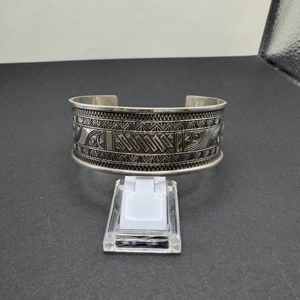 Bracelet Berbère Gravé en Argent