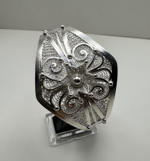 Bracelet Berbère Gravé en Argent - Image 4